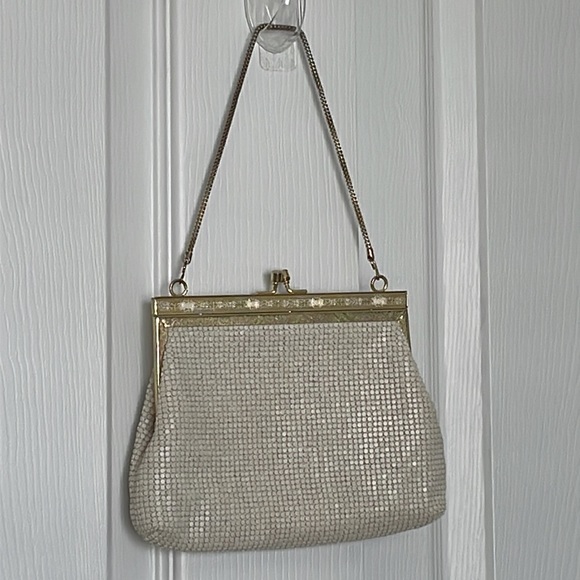 1960-1970’s Hand Made in Hong Kong Evening Bag, Cream - Picture 2 of 16